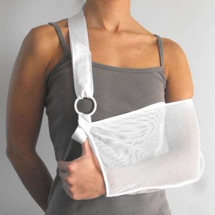 peters-echarpe-immobilisateur-bras-blanc.jpg PETERS ECHARPE IMMOBILISATEUR BRAS BLANC – Image 1